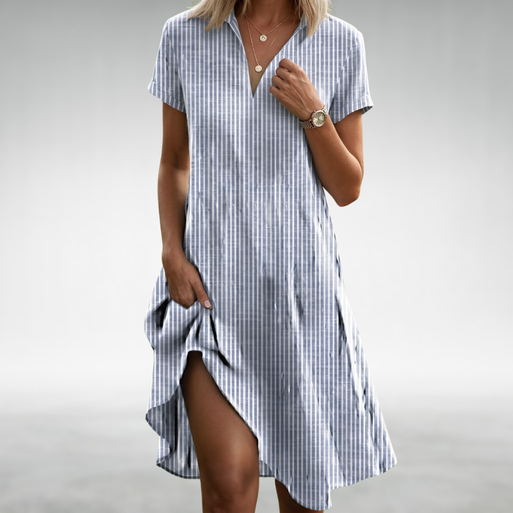 Vestido midi ligero Moira™ de manga corta y cuello pico, rayas azules y blancas
