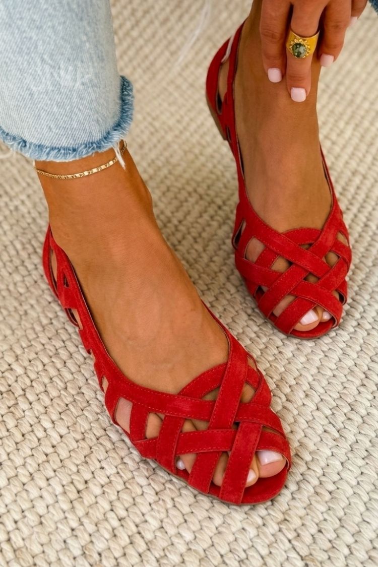 Sandalias planas trenzadas Manuela™ rojas, tiras entrelazadas y punta abierta