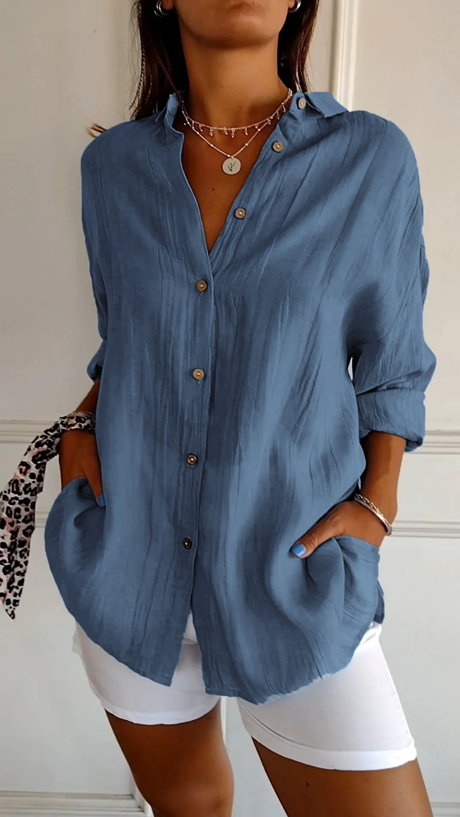 Camisa de lino azul acero oversize de manga larga con botones
