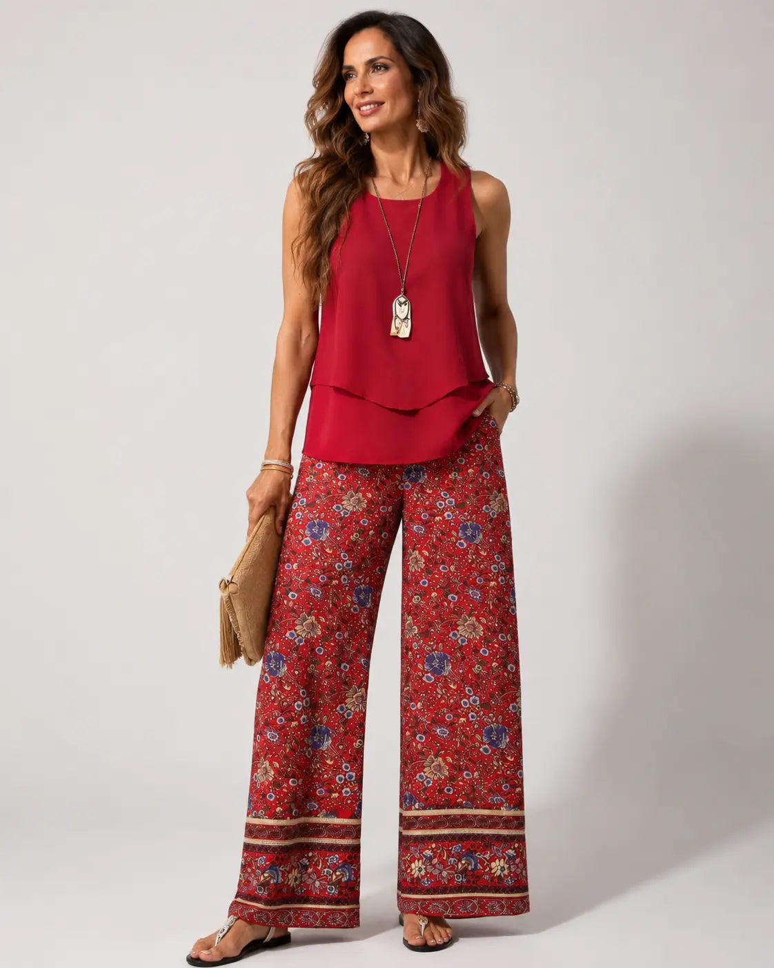 Conjunto Cayetana™ boho: top sin mangas en capas rojo y pantalón floral rojo
