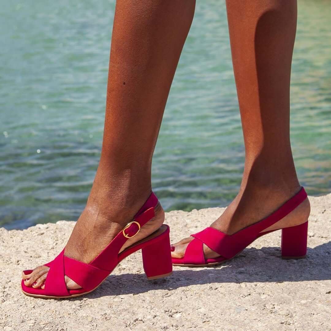 Sandalias de tacón de bloque Encarnación™ rojo con tira trasera y hebilla dorada