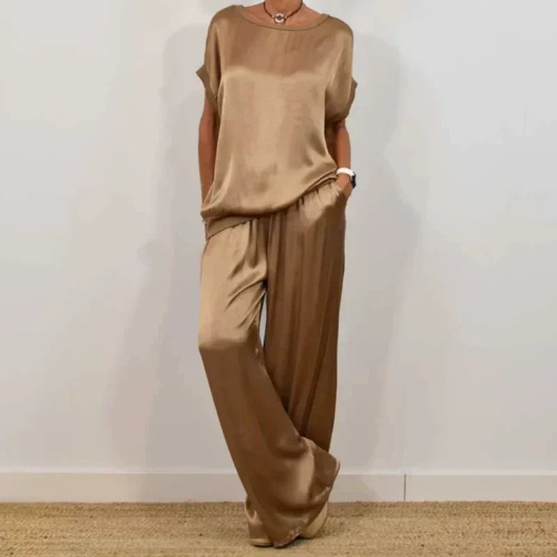 Conjunto de dos piezas camel: blusa holgada y pantalón ancho de caída suelta