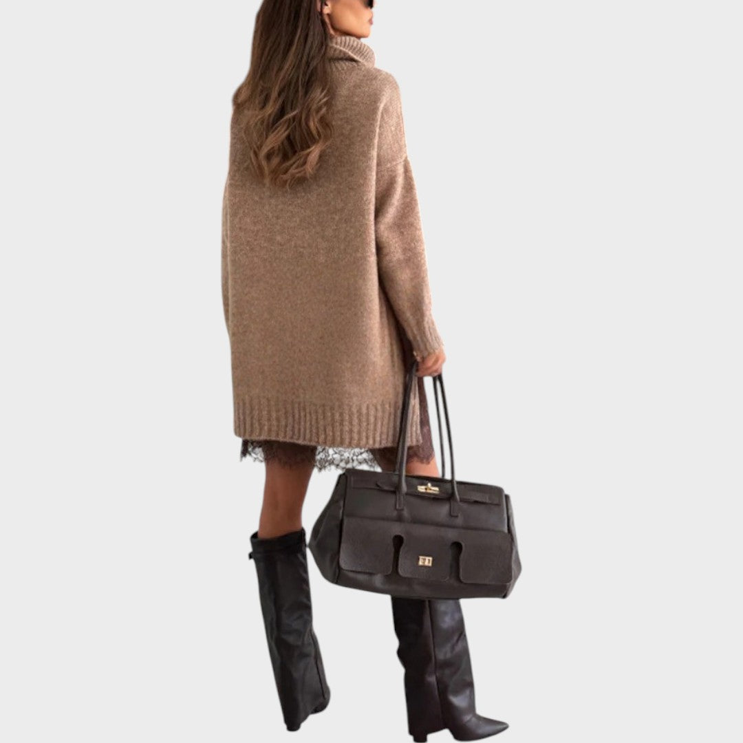 Conjunto de jersey y vestido de punto beige con cuello alto y falda translúcida