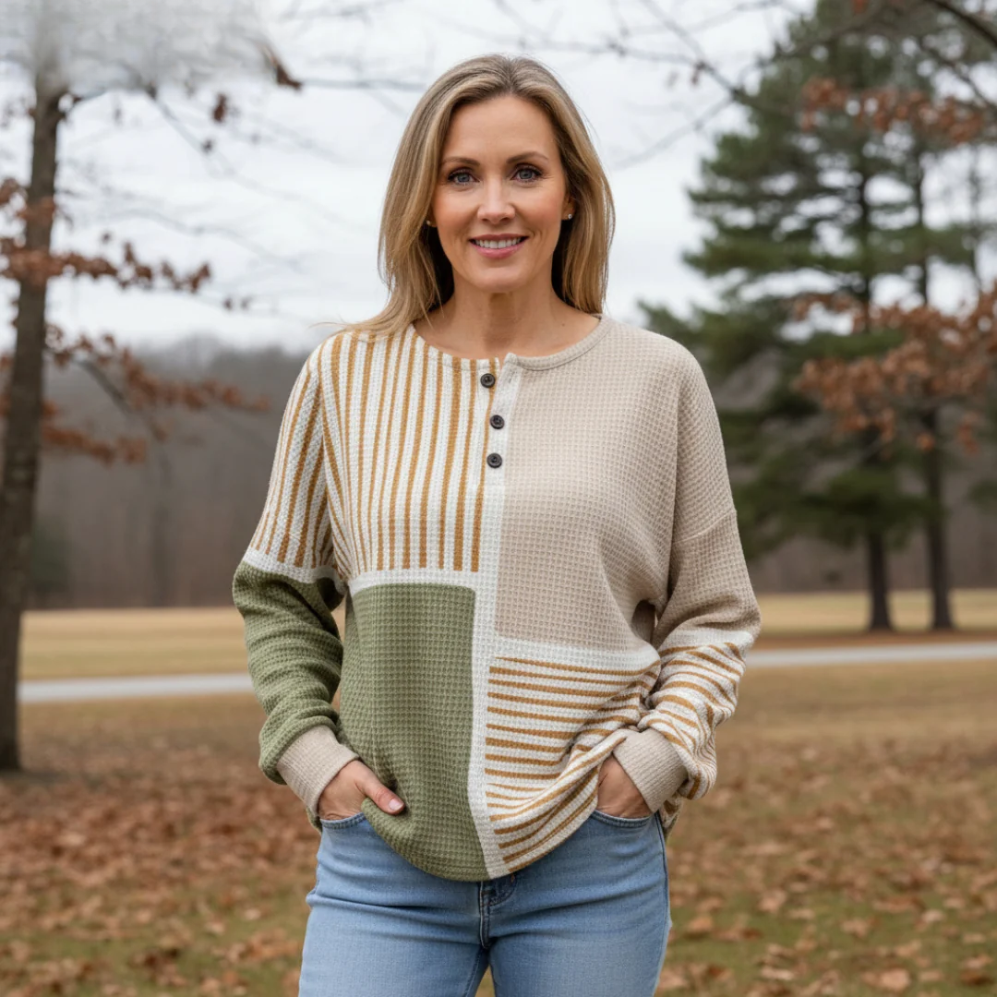 Jersey de punto patchwork con franjas y botones delanteros; corte suelto