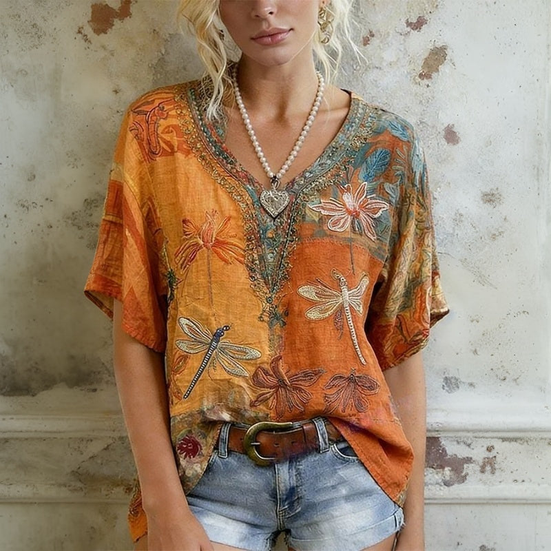 Blusa vintage Adriana™ multicolor con estampado de libélulas, escote V y manga corta