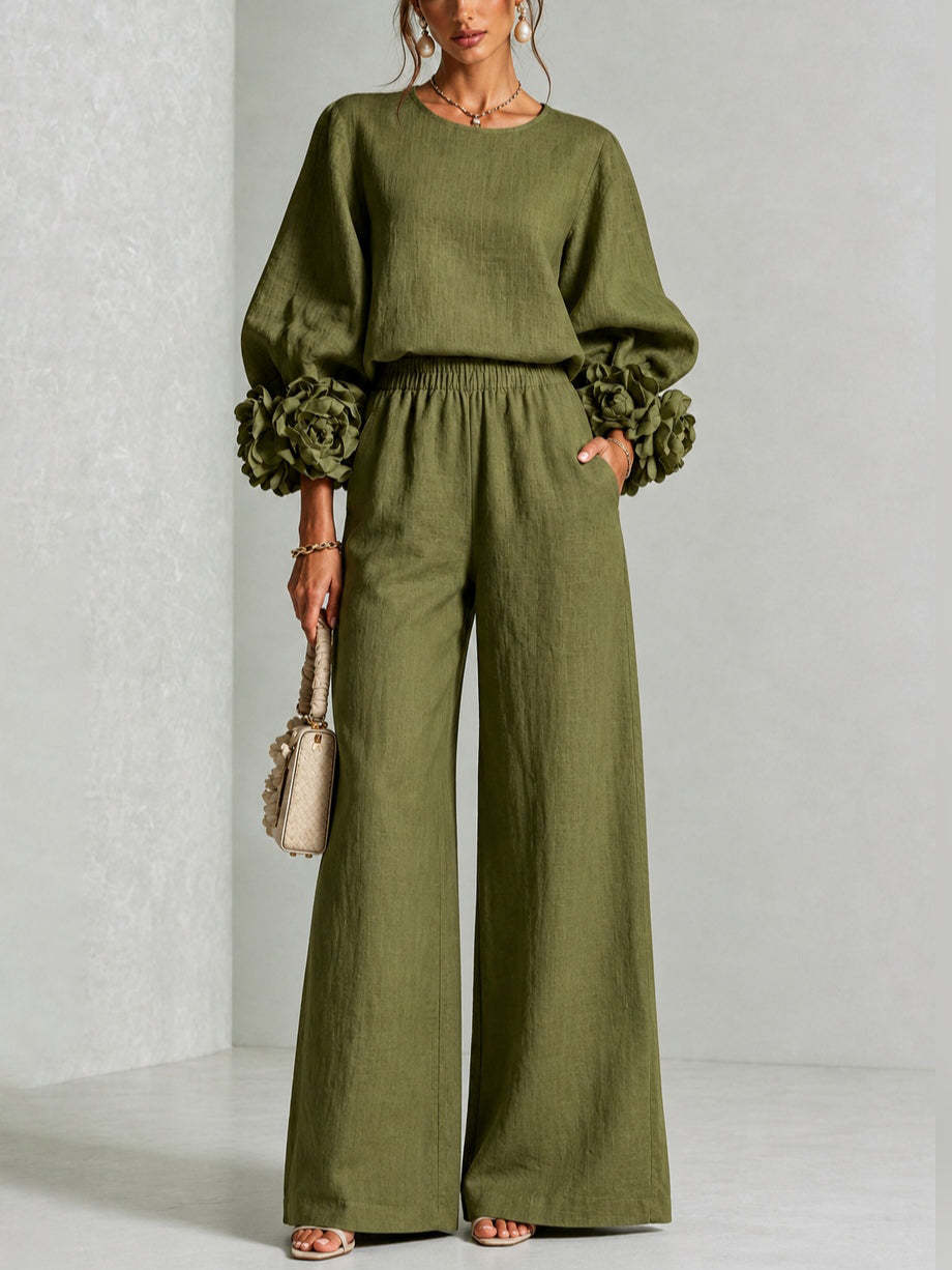 Conjunto verde oliva de blusa suelta y pantalón ancho con puños florales voluminosos