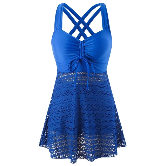 Bañador azul con falda de crochet, escote cruzado con lazo y tirantes tipo racer