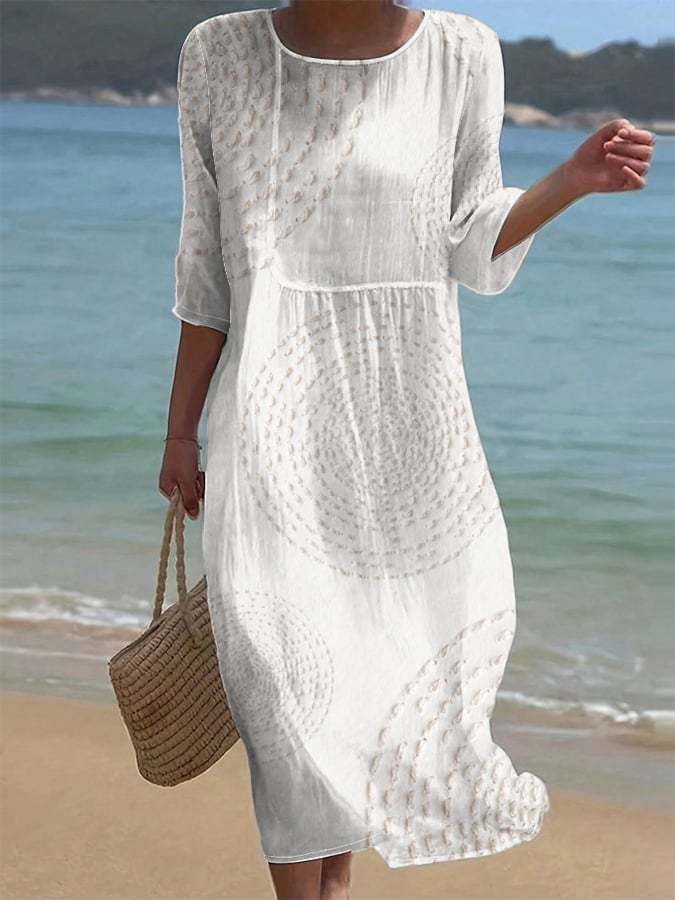 Vestido informal blanco de mujer con bordado, falda amplia y mangas tres cuartos