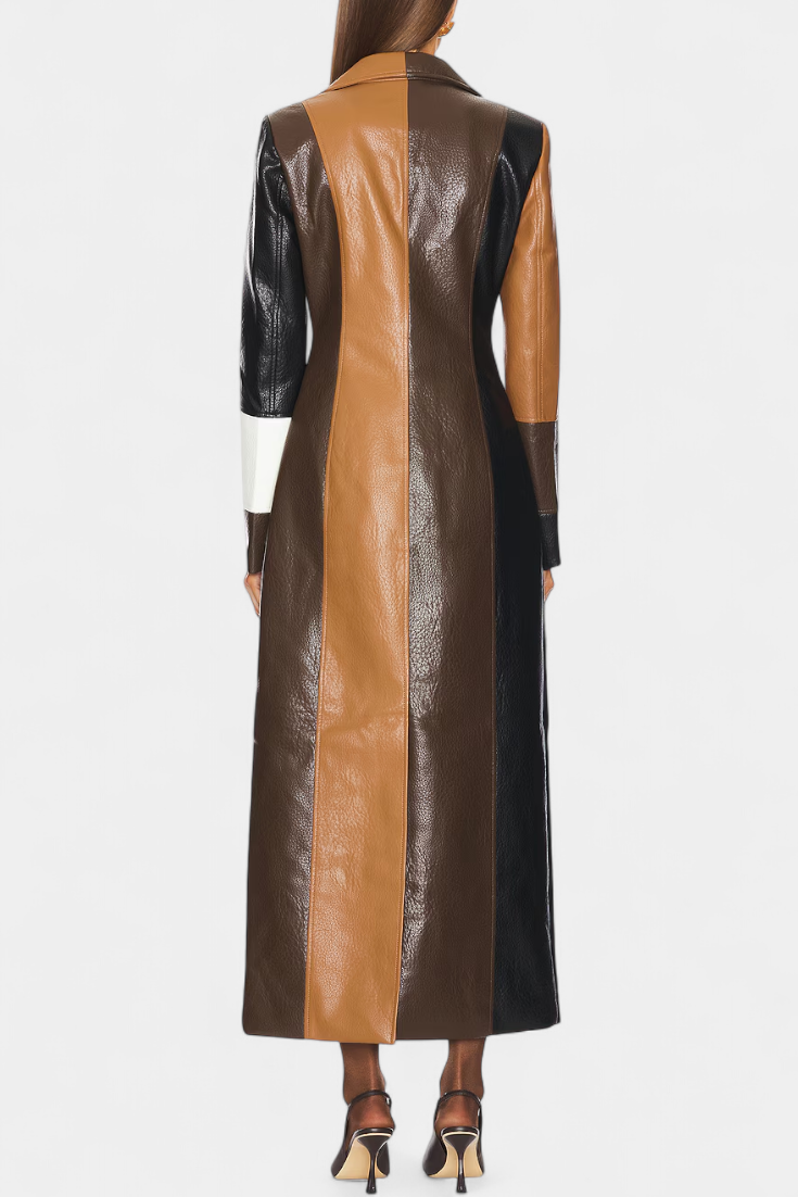 Abrigo trench de cuero patchwork con panel vertical marrón, negro y blanco, cuello