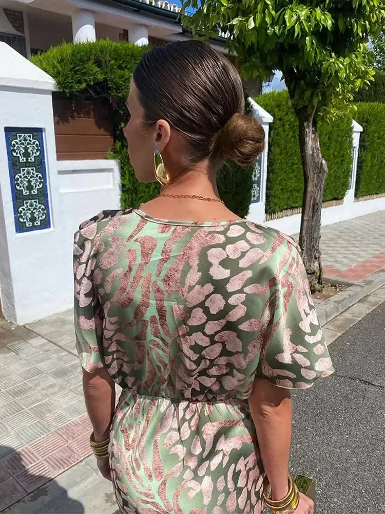 Vestido midi estampado, espalda con fruncido y lazo en cintura, manga globo